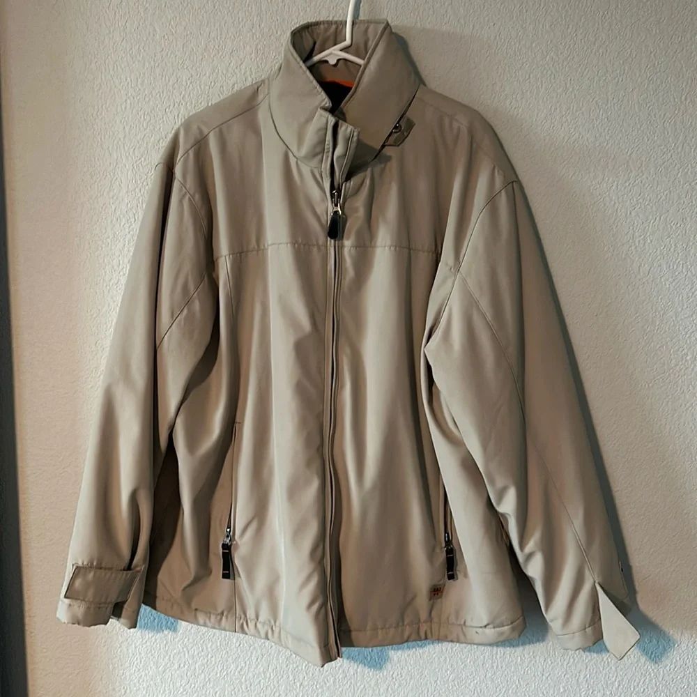Weatherproof jacket - Picture 1 of 14